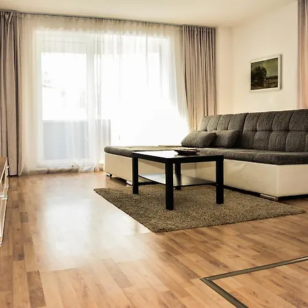 Apartament Alphaville Апартаменты Брашов