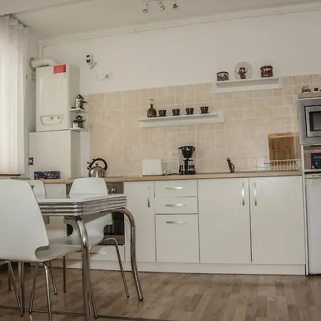 Apartament Alphaville * Брашов